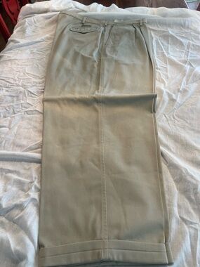 Haggar Classic Men's Khaki Dress Pants - Versatile Work & Casual Wear. Size 42